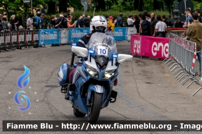 Yamaha FJR 1300 II serie
Polizia di Stato
Polizia Stradale
Allestimento Elevox
POLIZIA G3094
in scorta al Giro d'Italia 2021
Moto "10"
Parole chiave: Yamaha FJR_1300_IIserie POLIZIAG3094 Giro_D_Italia_2021