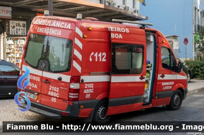 Mercedes-Benz Sprinter III serie restyle
Portugal - Portogallo
Bombeiros Voluntários de Lisboa
Ambulância de Socorro
Parole chiave: Mercedes-Benz Sprinter_IIIserie_restyle