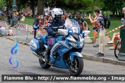 Yamaha FJR 1300 II serie
Polizia di Stato
Polizia Stradale
Allestimento Elevox
POLIZIA G3162
in scorta al Giro d'Italia 2021
Moto "11"
Parole chiave: Yamaha FJR_1300_IIserie POLIZIAG3162 Giro_D_Italia_2021