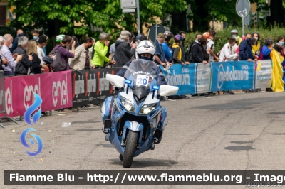 Yamaha FJR 1300 II serie
Polizia di Stato
Polizia Stradale
Allestimento Elevox
POLIZIA G3084
in scorta al Giro d'Italia 2021
Moto "20"
Parole chiave: Yamaha FJR_1300_IIserie POLIZIAG3084 Giro_D_Italia_2021