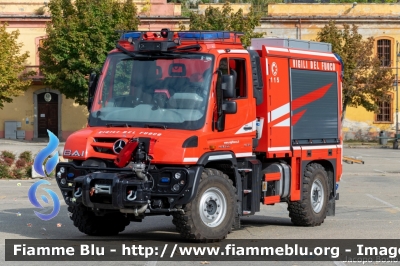 Mercedes-Benz Unimog U219
Vigili del Fuoco
Direzione Regionale per il Piemonte
Automezzo AIB allestimento BAI
Parole chiave: Mercedes-Benz Unimog_U219