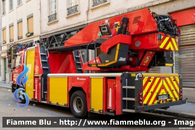 Mercedes-Benz Atego III serie
France - Francia
S.D.M.I.S. 69 - Rhône et de la métropole de Lyon
Echelle Pivotante Combinés L32A-XS
Allestimento Metz-Rosenbauer
Parole chiave: Mercedes-Benz Atego_IIIserie