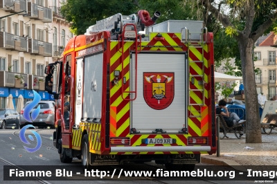 Iveco EuroCargo 100-220
Portugal - Portogallo
Regimento de Sapadores Bombeiros de Lisboa
Parole chiave: Iveco EuroCargo_100-220