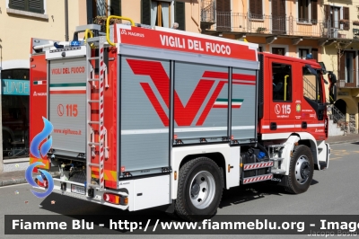 Iveco EuroCargo 120E25 IV serie
Vigili del Fuoco
Comndo Provinciale di Verbania
Distaccamento Volontario di Stresa
AutoPompaSerbatoio allestimento Iveco-Magirus
VF 32222
Parole chiave: Iveco EuroCargo_120E25_IVserie VF32222