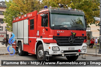 Mercedes-Benz Actros 1832 II serie
Vigili del Fuoco
Comando Provinciale di Torino
Distaccamento Permanente di Susa
AutoPompaSerbatoio bimodale (strada-rotaia) allestimento Bai
VF 24126
Parole chiave: Mercedes-Benz Actros_1832_IIserie VF24126