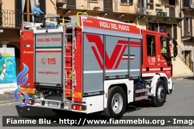 Iveco EuroCargo 120E25 IV serie
Vigili del Fuoco
Comndo Provinciale di Verbania
Distaccamento Volontario di Villadossola 
AutoPompaSerbatoio allestimento Iveco-Magirus
VF 32225
Parole chiave: Iveco EuroCargo_120E25_IVserie VF32225