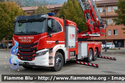 Iveco S-Way AT260S42
Vigili del Fuoco
Autoscala M42L da 42 metri allestimento Magirus
Parole chiave: Iveco S-Way_AT260S42