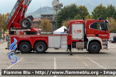 Iveco S-Way AT260S42
Vigili del Fuoco
Autoscala M42L da 42 metri allestimento Magirus
Parole chiave: Iveco S-Way_AT260S42