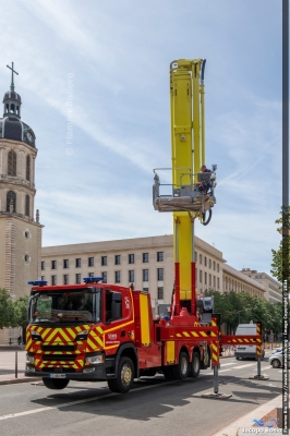 Scania P
France - Francia
S.D.M.I.S. 69 - Rhône et de la métropole de Lyon
Bras Élévateur Aérien F 55 RPX allestimento Bronto Skylift 
Parole chiave: Scania P