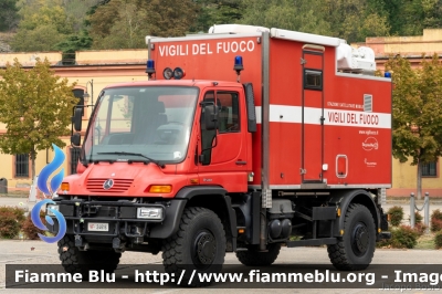 Mercedes-Bens Unimog U500
Vigili del Fuoco
Direzione Regionale per il Piemonte
Servizio Telecomunicazioni
VF24616
Parole chiave: Mercedes-Benz Unimog_U500 VF24616