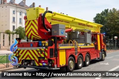 Scania P
France - Francia
S.D.M.I.S. 69 - Rhône et de la métropole de Lyon
Bras Élévateur Aérien F 55 RPX allestimento Bronto Skylift 
Parole chiave: Scania P