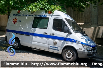 Mercedes-Benz Sprinter II serie
Portugal - Portogallo
Bombeiros Voluntários de Lisboa
Ambulância de Socorro
Parole chiave: Mercedes-Benz Sprinter_IIserie