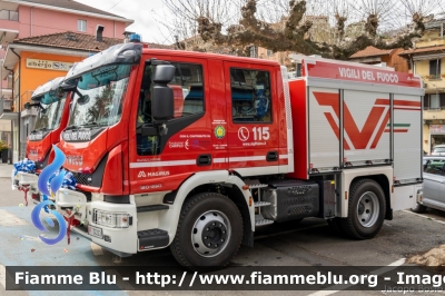 Iveco EuroCargo 120E25 IV serie
Vigili del Fuoco
Comndo Provinciale di Verbania
Distaccamento Volontario di Stresa
AutoPompaSerbatoio allestimento Iveco-Magirus
VF 32222
Parole chiave: Iveco EuroCargo_120E25_IVserie VF32222