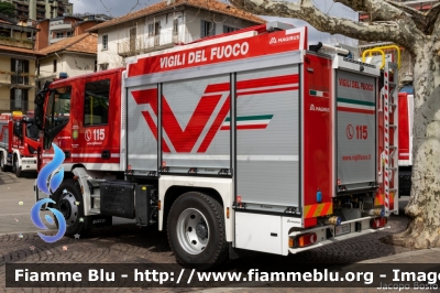 Iveco EuroCargo 120E25 IV serie
Vigili del Fuoco
Comndo Provinciale di Verbania
Distaccamento Volontario di Varzo
AutoPompaSerbatoio allestimento Iveco-Magirus
VF 32224
Parole chiave: Iveco EuroCargo_120E25_IVserie VF32224