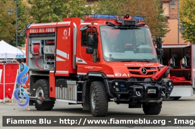 Mercedes-Benz Unimog U219
Vigili del Fuoco
Direzione Regionale per il Piemonte
Automezzo AIB allestimento BAI
Parole chiave: Mercedes-Benz Unimog_U219