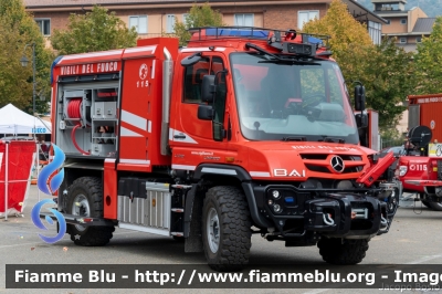 Mercedes-Benz Unimog U219
Vigili del Fuoco
Direzione Regionale per il Piemonte
Automezzo AIB allestimento BAI
Parole chiave: Mercedes-Benz Unimog_U219