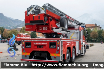 Iveco S-Way AT260S42
Vigili del Fuoco
AutoScala M42L da 42 metri allestimento Magirus
Parole chiave: Iveco S-Way_AT260S42