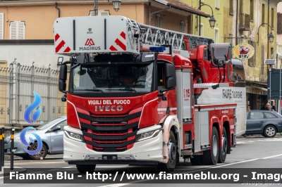 Iveco S-Way AT260S42
Vigili del Fuoco
AutoScala M42L da 42 metri allestimento Magirus
Parole chiave: Iveco S-Way_AT260S42