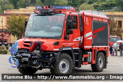 Mercedes-Benz Unimog U219
Vigili del Fuoco
Direzione Regionale per il Piemonte
Automezzo AIB allestimento BAI
Parole chiave: Mercedes-Benz Unimog_U219