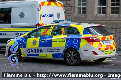 Hyundai i30
Éire - Ireland - Irlanda
An Garda Sìochàna
Roads Policing
Parole chiave: Hyundai i30