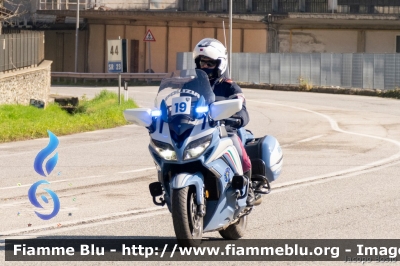 Yamaha FJR 1300 II serie
Polizia di Stato
Polizia Stradale
Allestimento Elevox
POLIZIA G3084
in scorta al Giro d'Italia 2020
Moto 19
Parole chiave: Yamaha FJR_1300_IIserie POLIZIAG3084 Giro_D_Italia_2020