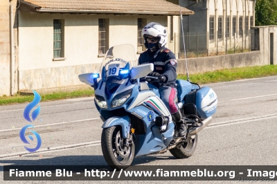 Yamaha FJR 1300 II serie
Polizia di Stato
Polizia Stradale
Allestimento Elevox
POLIZIA G3084
in scorta al Giro d'Italia 2020
Moto 19
Parole chiave: Yamaha FJR_1300_IIserie POLIZIAG3084 Giro_D_Italia_2020