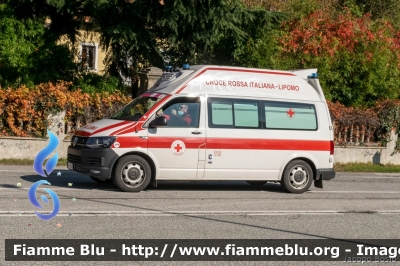 Volkswagen Transporter T6
Croce Rossa Italiana
Comitato Locale di Lipomo (CO)
Allestimento Aricar
CRI 297 AG
In scorta al Giro d'Italia 2020
Parole chiave: Volkswagen Transporter_T6 CRI297AG Ambulanza Giro_D_Italia_2020