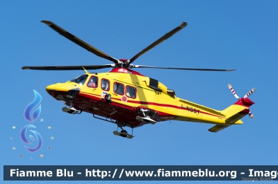 Agusta Westland AW-139 I-NOST
118 Regione Piemonte
Elisoccorso Regionale
I-NOST
*Variante con faro da ricerca notturna*
Parole chiave: Agusta_Westland AW139 I-NOST 118_Piemonte