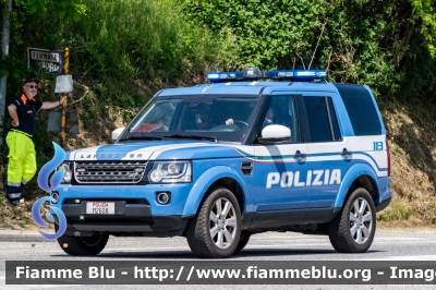 Land Rover Discovery 4
Polizia di Stato
Reparto Prevenzione Crimine
Unità Operativa di Primo Intervento
Allestimento Marazzi
Decorazione Grafica Artlantis
POLIZIA M2608
Parole chiave: Land_Rover Discovery_4 POLIZIAM2608 Giro_D_Italia_2019