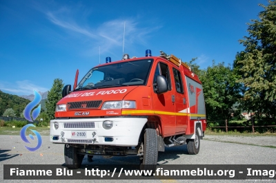 Scam SM50 4x4
Vigili del Fuoco
Comando Provinciale di Torino
Distaccamento Volontario di Luserna San Giovanni (TO)
Polisoccorso II allestimento Kofler
VF 21930
Parole chiave: Scam SM50_4x4 VF21930