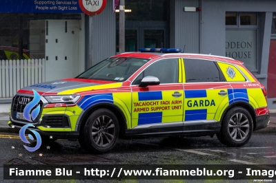 Audi Q7
Éire - Ireland - Irlanda
An Garda Sìochàna
Armed Support Unit
Parole chiave: Audi Q7