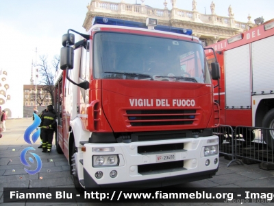 Iveco Stralis AF190S40 I serie
Vigili del Fuoco
Comando Provinciale di Torino
AutoPompaSerbatoio allestimento Iveco-Magirus ricondizionata Fortini
VF 23400
Parole chiave: Iveco Stralis_AF190S40_Iserie VF23400 Santa_Barbara_VVF_2012