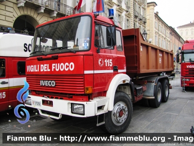 Iveco 330-26
Vigili del Fuoco
Comando Provinciale di Torino
Autocarro con allestimento scarrabile
Automezzo ricondizionato
VF17292

Parole chiave: Iveco 330-26 VF17292