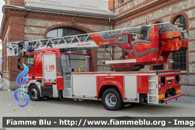 Iveco EuroCargo 160E32 IV serie
Vigili del Fuoco
Autoscala articolata M32L-AS 32 metri
Allestimento Magirus
Parole chiave: Iveco EuroCargo 160E32_IVserie M32L-AS