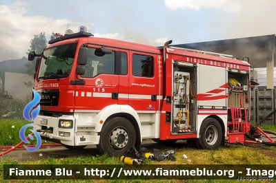 Man TGM 15.250 II serie
Vigili del Fuoco
Comando Provinciale di Torino
Distaccamento Permanente di Pinerolo
AutoPompaSerbatoio allestimento Bai
VF 29429
Parole chiave: Man TGM_15.250_IIserie VF29429