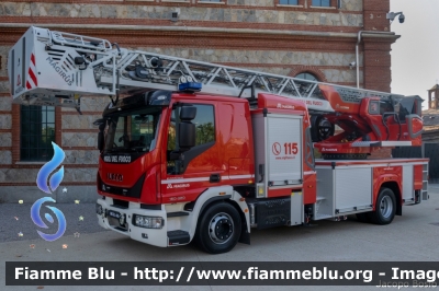 Iveco EuroCargo 160E32 IV serie
Vigili del Fuoco
Autoscala articolata M32L-AS 32 metri
Allestimento Magirus
Parole chiave: Iveco EuroCargo 160E32_IVserie M32L-AS