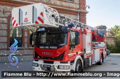 Iveco EuroCargo 160E32 IV serie
Vigili del Fuoco
Autoscala articolata M32L-AS 32 metri
Allestimento Magirus
Parole chiave: Iveco EuroCargo 160E32_IVserie M32L-AS