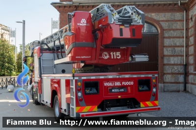 Iveco EuroCargo 160E32 IV serie
Vigili del Fuoco
Autoscala articolata M32L-AS 32 metri
Allestimento Magirus
Parole chiave: Iveco EuroCargo 160E32_IVserie M32L-AS