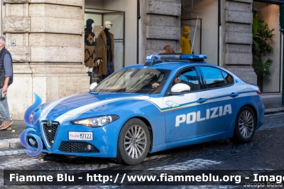 Alfa Romeo Nuova Giulia
Polizia di Stato 
Squadra Volante 
Allestimento FCA 
POLIZIA M7122
Parole chiave: Alfa-Romeo Nuova_Giulia POLIZIAM7122