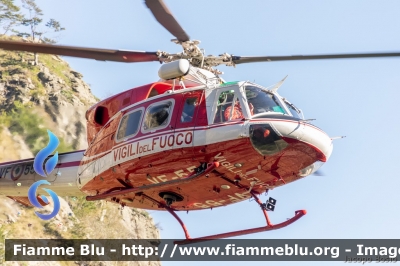 Agusta Bell AB412
Vigili del Fuoco
Servizio Aereo
Nucleo Elicotteri di Torino Caselle
Drago VF 55
Parole chiave: Agusta_Bell AB412 VF55