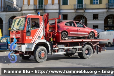 Iveco EuroCargo 135E23 4x4 I serie
Vigili del Fuoco
Comando Provinciale di Cuneo
Allestimento Isoli
VF 19306
Parole chiave: Iveco EuroCargo_135E23_4x4_Iserie VF19306 Santa_Barbara_2023