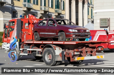 Iveco EuroCargo 135E23 4x4 I serie
Vigili del Fuoco
Comando Provinciale di Cuneo
Allestimento Isoli
VF 19306
Parole chiave: Iveco EuroCargo_135E23_4x4_Iserie VF19306 Santa_Barbara_2023