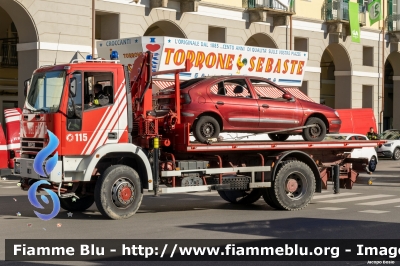 Iveco EuroCargo 135E23 4x4 I serie
Vigili del Fuoco
Comando Provinciale di Cuneo
Allestimento Isoli
VF 19306
Parole chiave: Iveco EuroCargo_135E23_4x4_Iserie VF19306 Santa_Barbara_2023