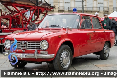 Alfa Romeo Giulia 1300
Vigili del Fuoco
Collezione Storica del Comando di Torino
VF 7179
Parole chiave: Alfa-Romeo Giulia_1300 VF7179 Santa_Barbara_2022