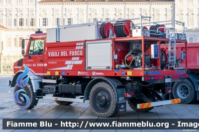 Mercedes-Benz Unimog U5023
Vigili del Fuoco
Comando Provinciale di Torino
Allestimento Telaio Bai
Modulo AIB Divitec/Rosenfire
VF 32296
Parole chiave: Mercedes-Benz Unimog_U5023 VF32296 Santa_Barbara_2023