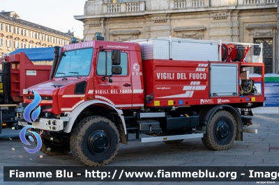 Mercedes-Benz Unimog U5023
Vigili del Fuoco
Comando Provinciale di Torino
Allestimento Telaio Bai
Modulo AIB Divitec/Rosenfire
VF 32296
Parole chiave: Mercedes-Benz Unimog_U5023 VF32296 Santa_Barbara_2023