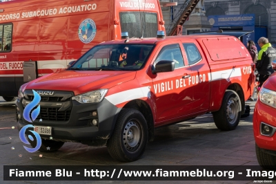 Isuzu D-Max III serie
Vigili del Fuoco
Direzione Regionale Piemonte
Nucleo SAPR
VF 32466
Parole chiave: Isuzu D-Max_IIIserie VF32466 Santa_Barbara_2023