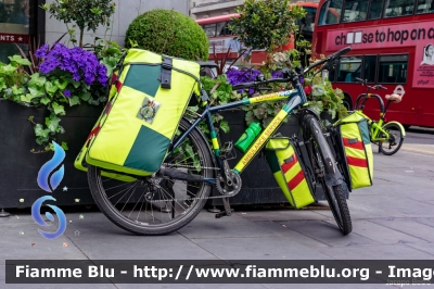 Bicicletta
Great Britain - Gran Bretagna
London Ambulance
Cycle Responder Team
Parole chiave: Bicicletta