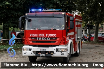 Iveco EuroFire 140E25 II serie
Vigili del Fuoco
Comando Provinciale di Torino
Distaccamento Volontario di Caselle Torinese (TO)
AutoPompaSerbatoio allestimento Fortini
VF 33666
Parole chiave: Iveco EuroFire_140E25_IIserie VF33666