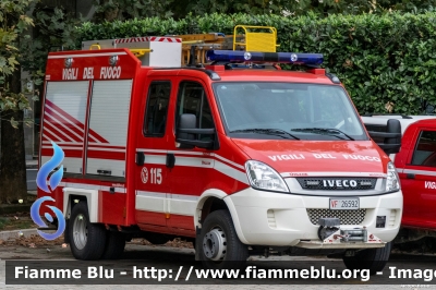 Iveco Daily IV serie restyle
Vigili del Fuoco
Comando Provinciale di Torino
Distaccamento Volontario di Grugliasco
Polisoccorso Allestimento Iveco-Magirus Falcon
VF 26592
Parole chiave: Iveco Daily_IVserie_restyle VF26592